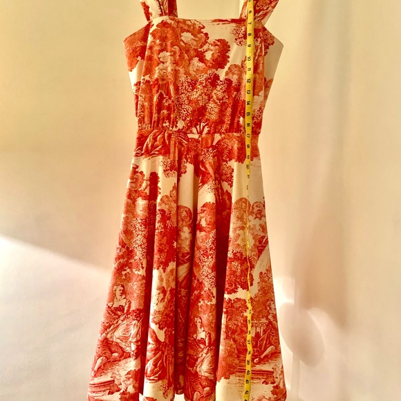 Toile red and white dress - Picture 2 of 11